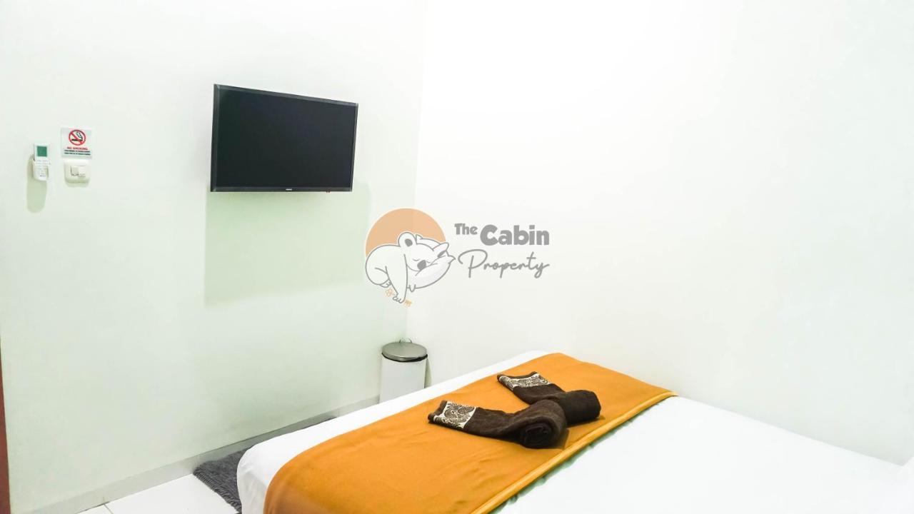 The Cabin Tugu Hostel Джок'якарта Екстер'єр фото